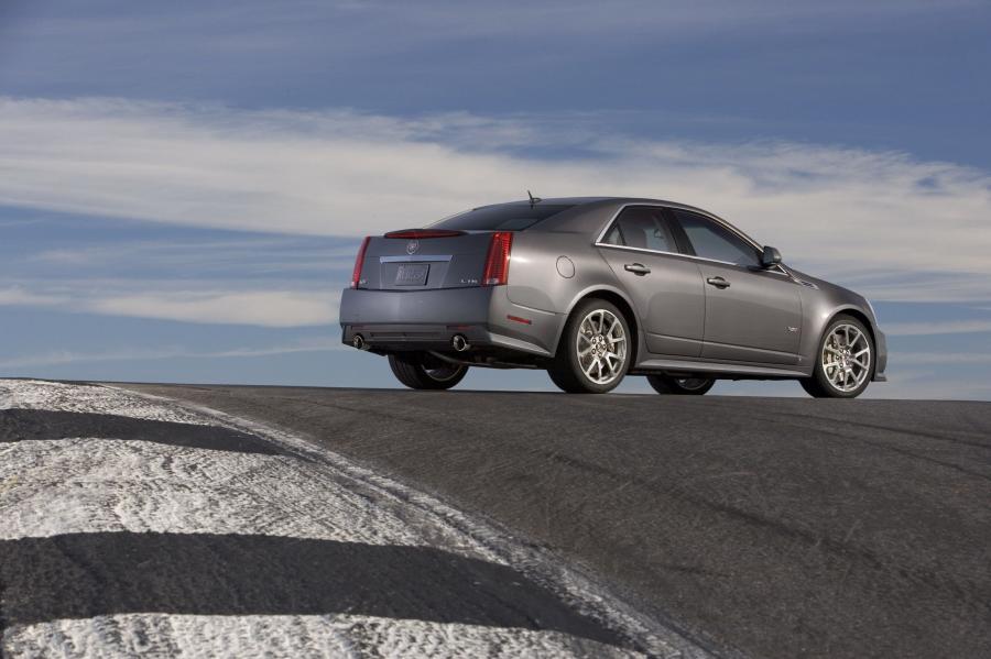  Cadillac CTS-V Coupe 2010 года  (фото 59 из 315)